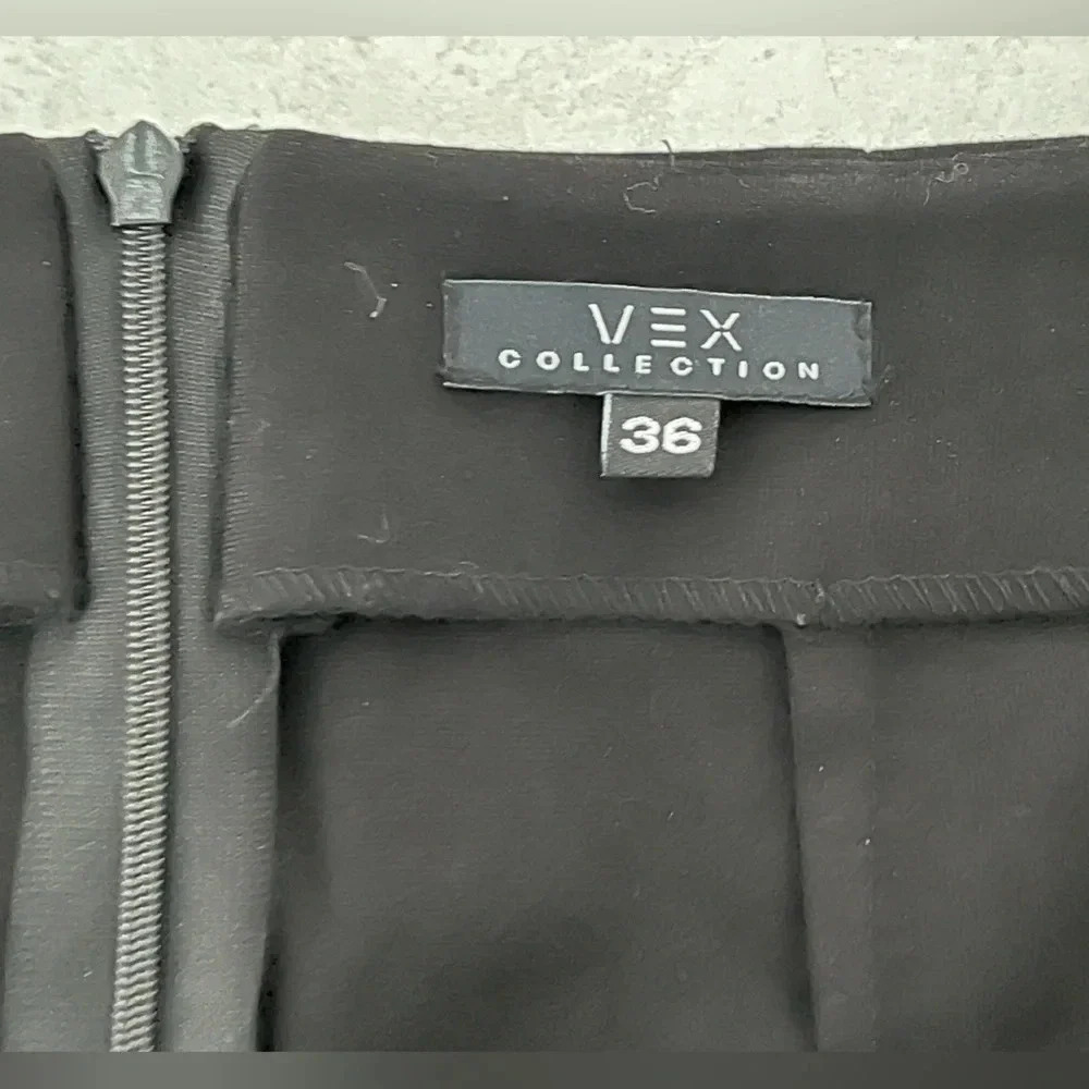 VEX Collection/ Quilted black pencil skirt/ Size EU 36(about size US L) - Picture 8 of 14